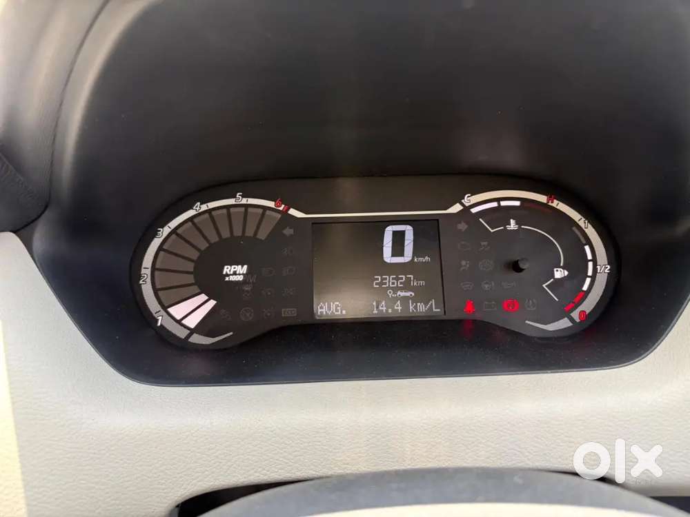 Well Maintained Magnite Petrol 24000km Driven