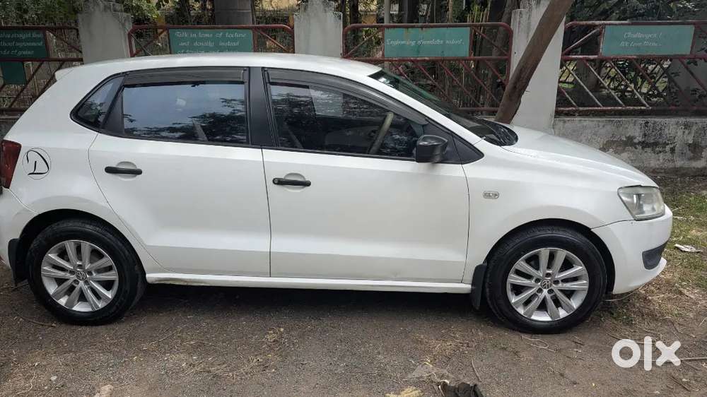 Volkswagen Polo Diesel 2010 All Seal Tyres With Alloy Wheels