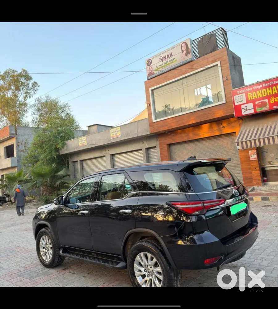 Fortuner 2024 4/4 (punjab No)