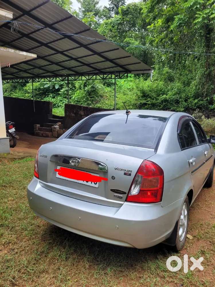 Hyundai Verna 1.4 Crdi 2009 Model Manual,