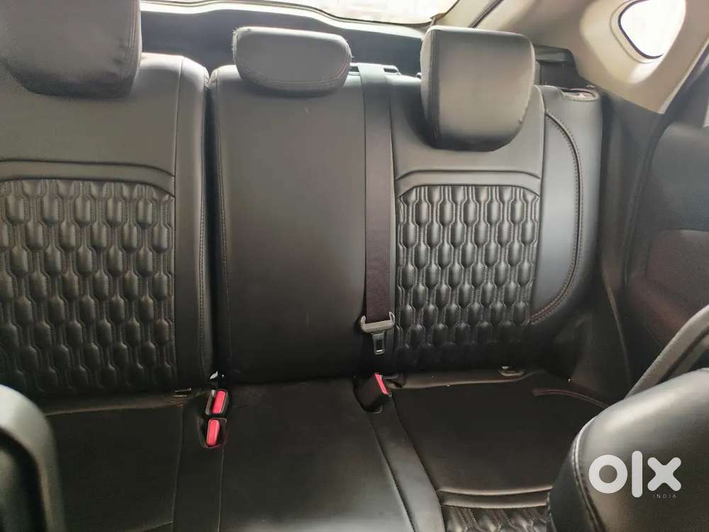 Maruti Suzuki Fronx 2025 Petrol 5451 Km Driven