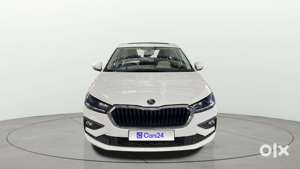 Skoda Slavia 1.0 Tsi Style At, 2023, Petrol