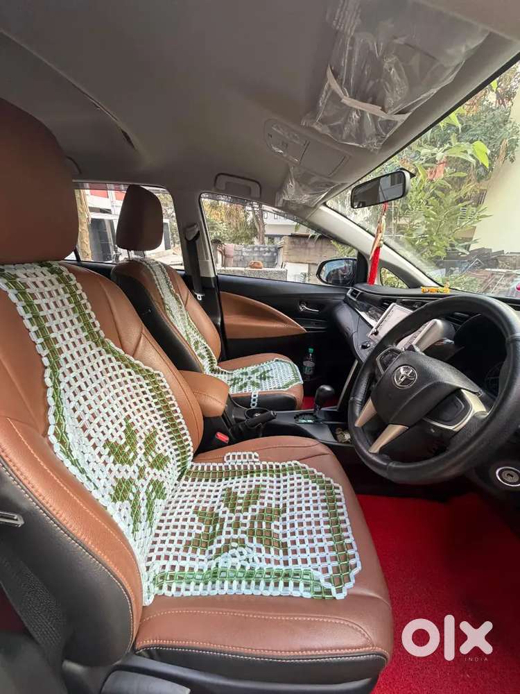 Innova Crysta 2.4 Gx Automatic