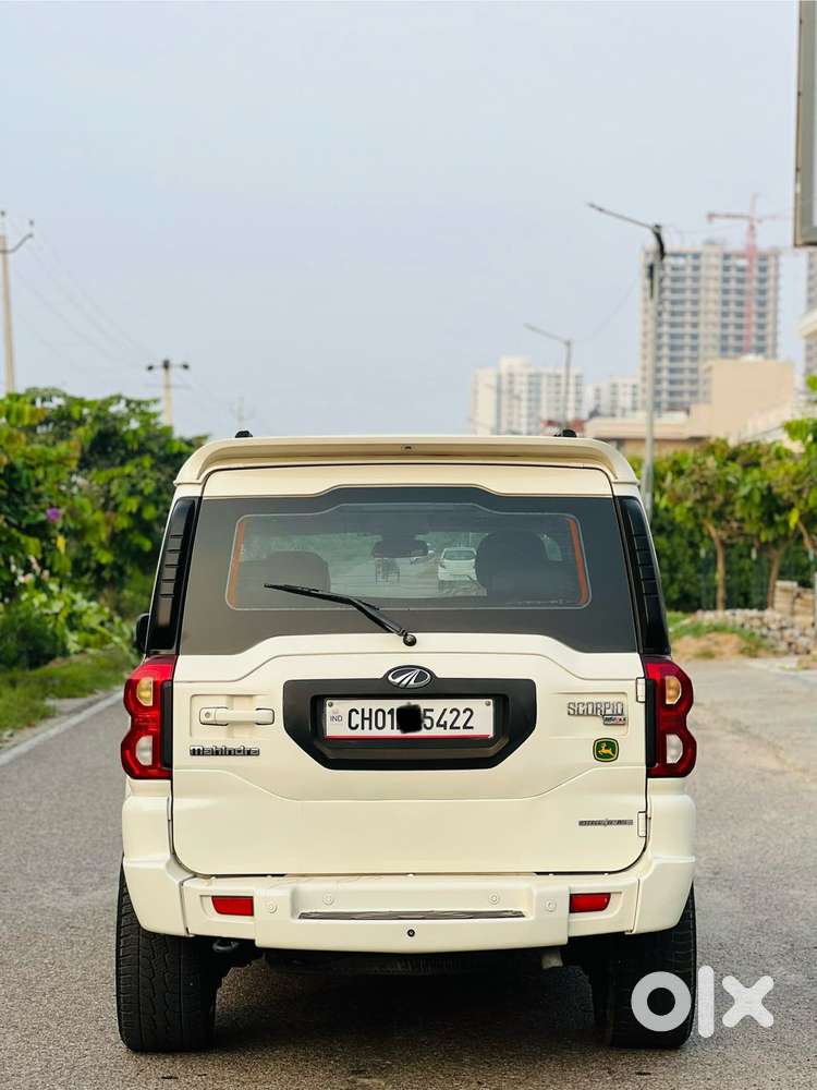 Mahindra Scorpio S10 8 Seater, 2017, Diesel