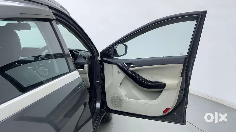 Tata Nexon 1.2 Revotron Xz Plus, 2022, Petrol