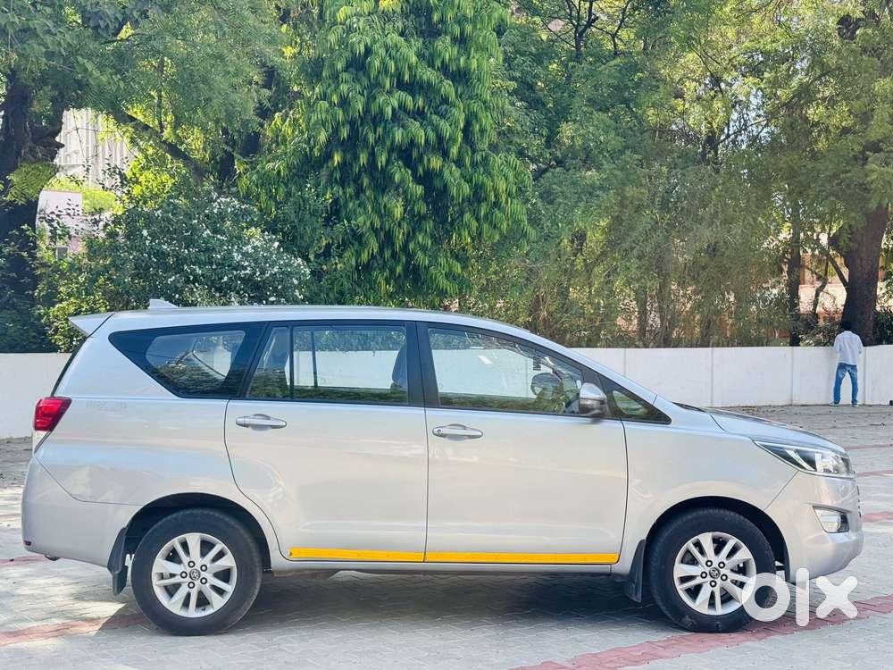 Toyota Innova Crysta 2.4 G Mt, 2018, Diesel