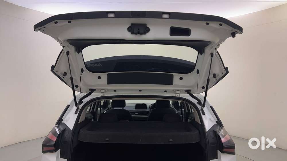 Tata Nexon Creative 1.2 Revotron Petrol 7dca, 2023, Petrol