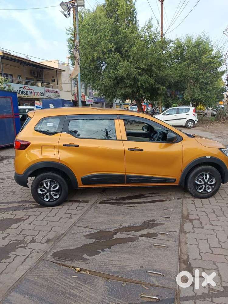 Renault Triber 1.0 Rxe, 2020, Petrol