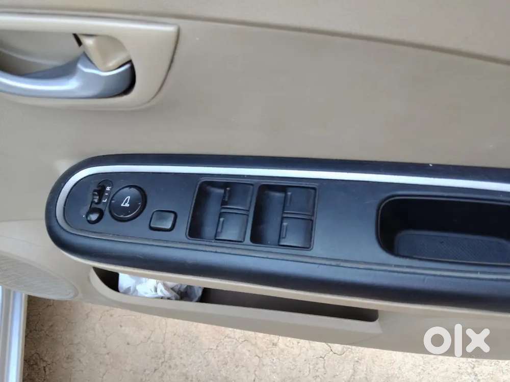 Honda Amaze 2017 Diesel 76300 Km Driven