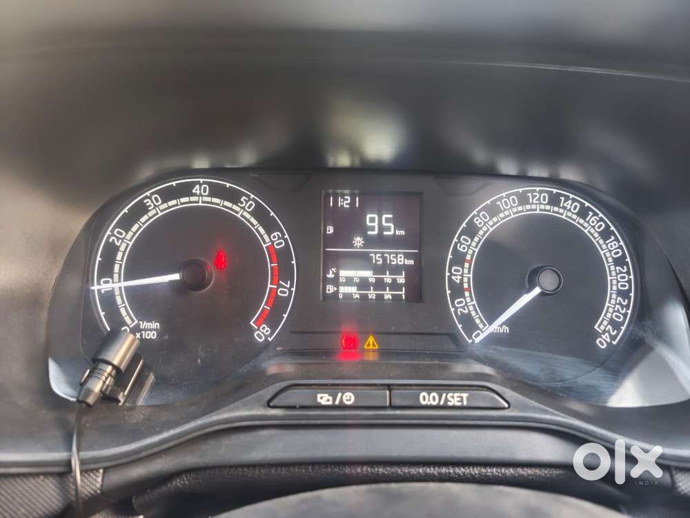 Skoda Kushaq Active 1.0 Tsi Mt, 2022, Petrol