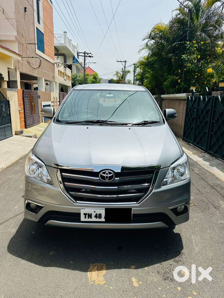 Toyota Innova 2.5 Vx 8 Seater Bs Iv, 2015, Diesel