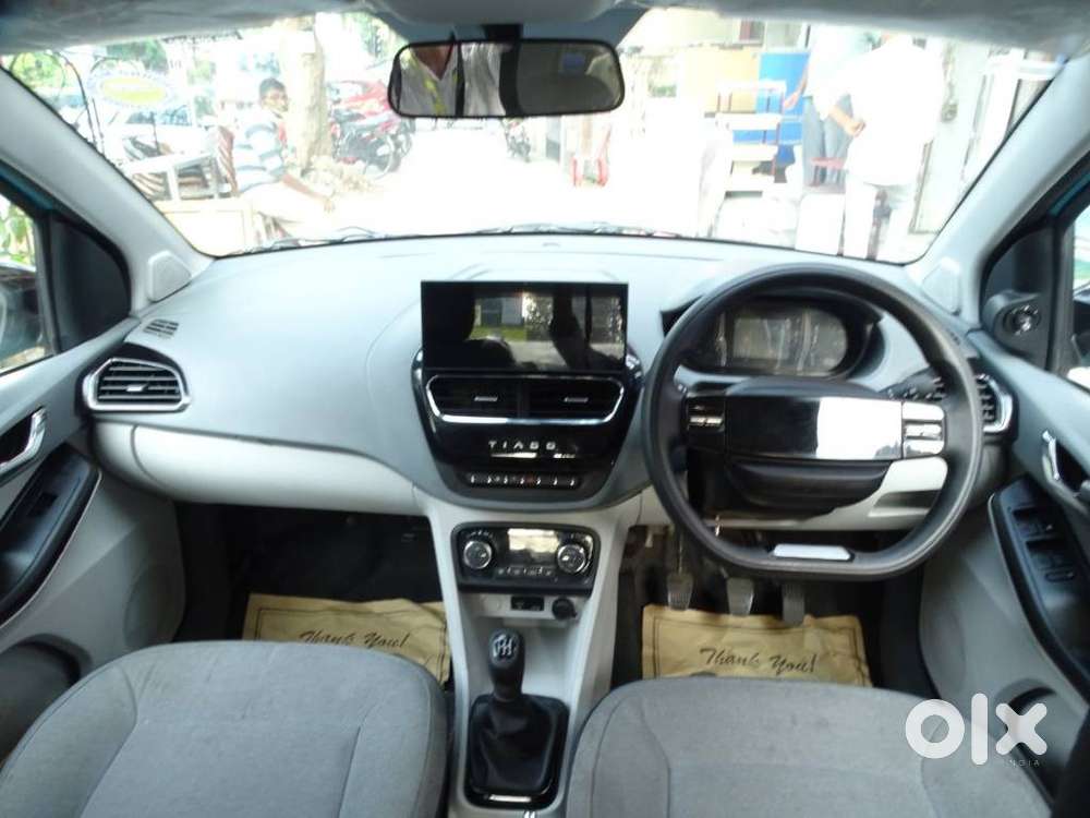 Tata Tiago 1.05 Revotorq Xz Plus Dualtone, 2025, Petrol