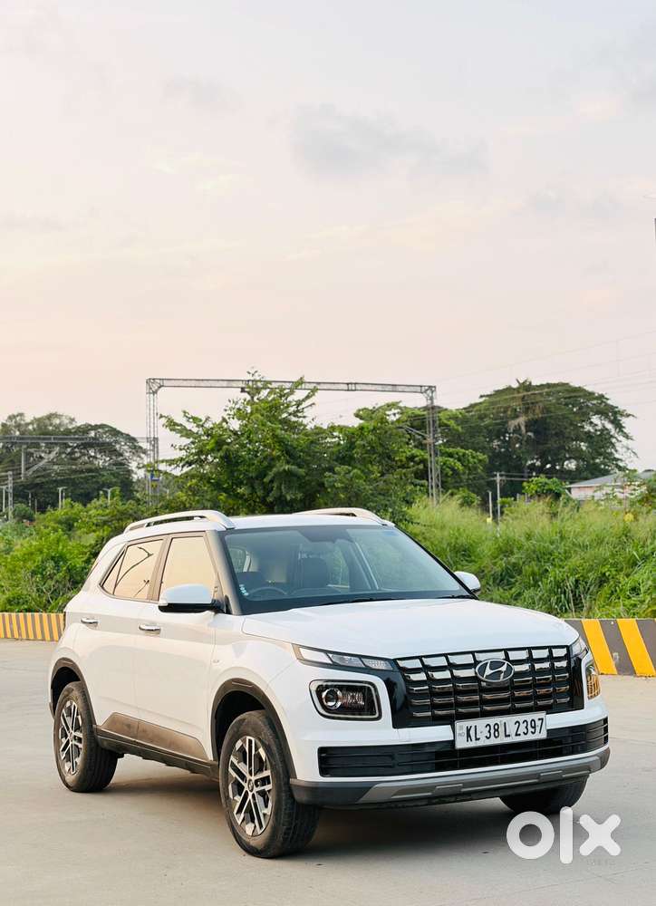 Hyundai Venue 1.0 Sx (o) Turbo Dct, 2024, Petrol
