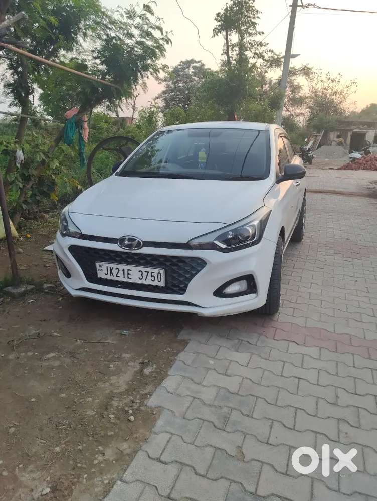 Hyundai I20 2021 Petrol 90000 Km Driven
