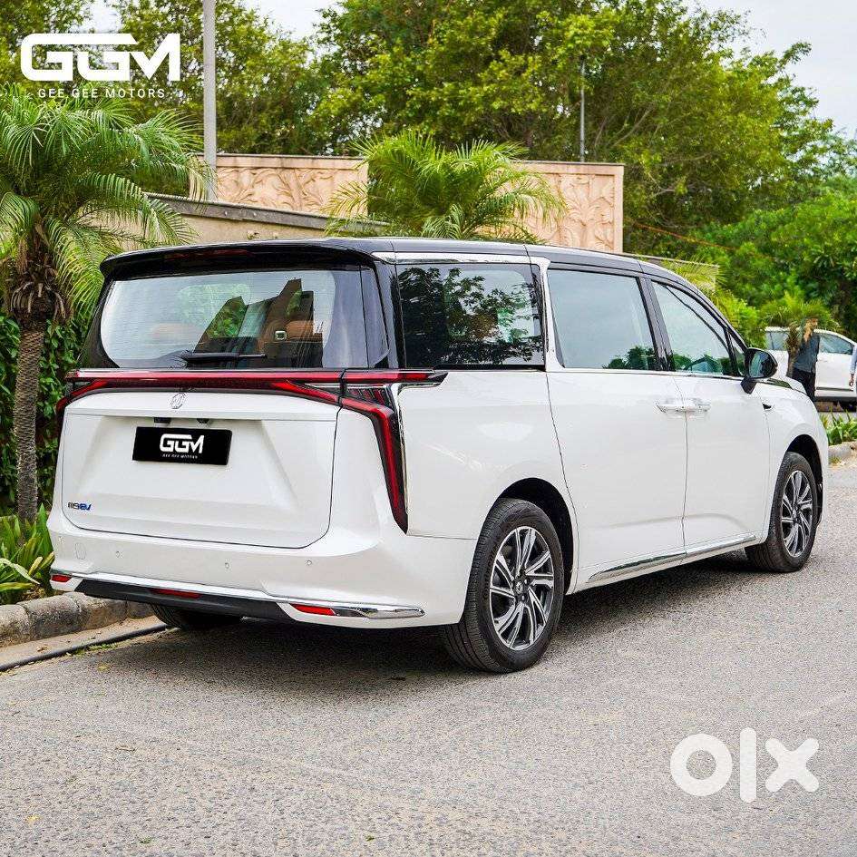 Mg M9 Ev, 2025, Electric