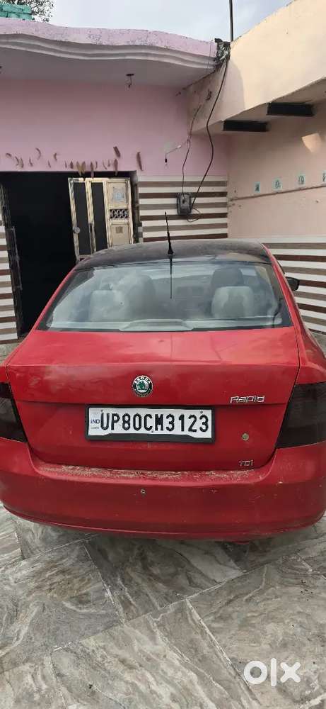 Skoda Rapid Elegance 2013 Car