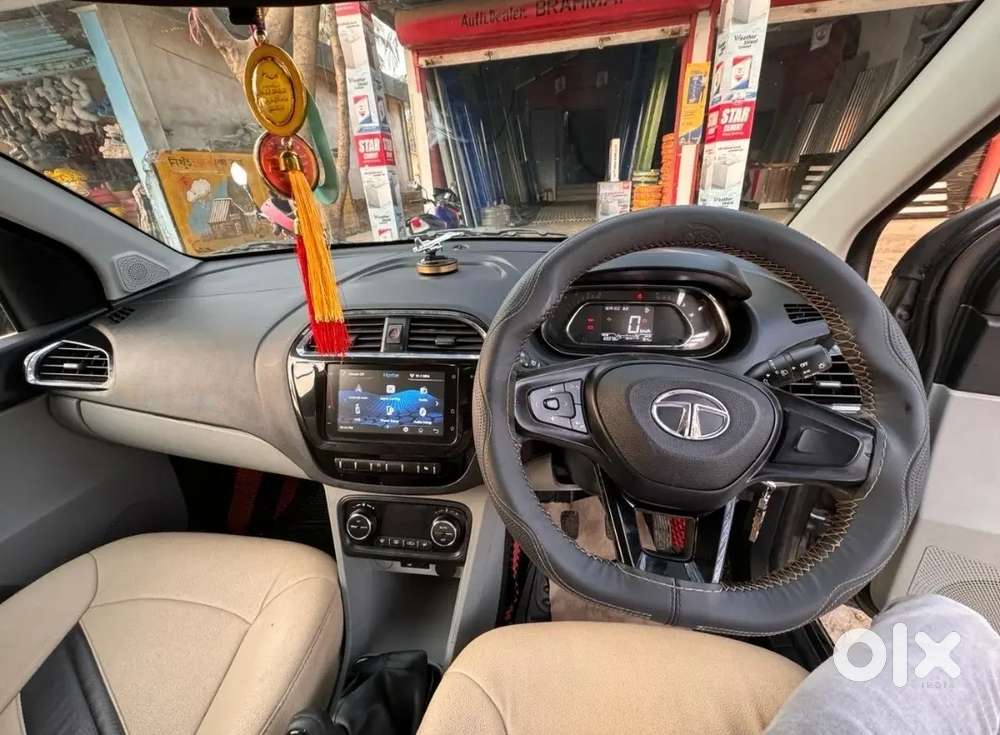 Tata Tiago 2021 Top Model