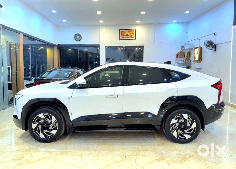 Mahindra Xev 9e Three B79 Kwh, 2025, Electric