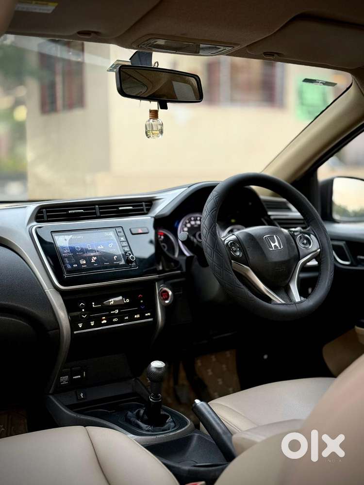 Honda City I-vtec V, 2017, Petrol