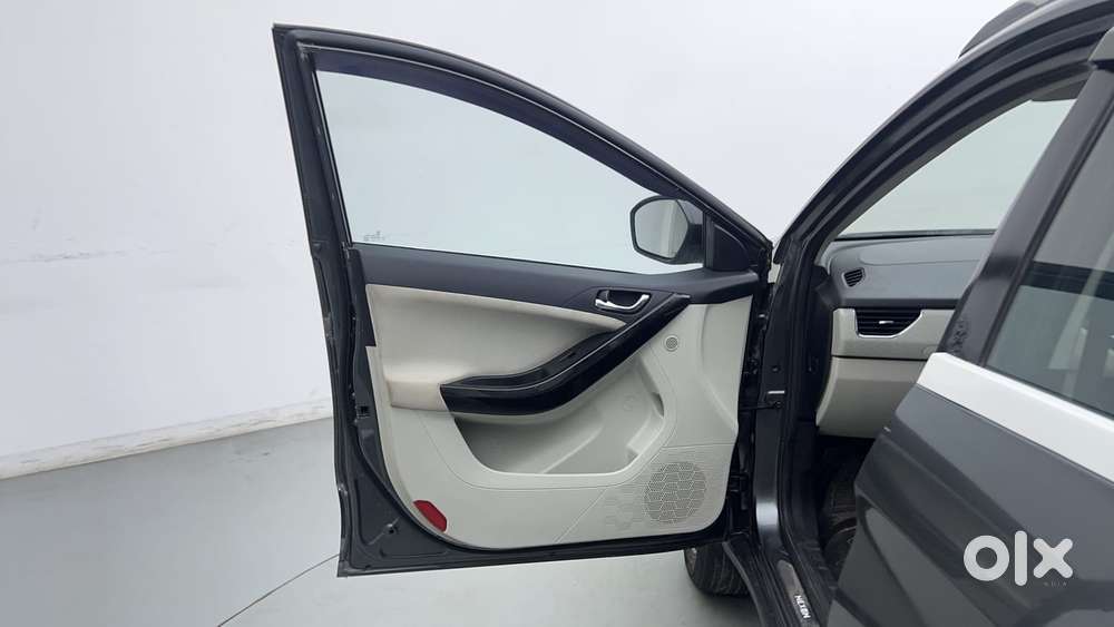 Tata Nexon 1.2 Revotron Xz Plus, 2020, Petrol