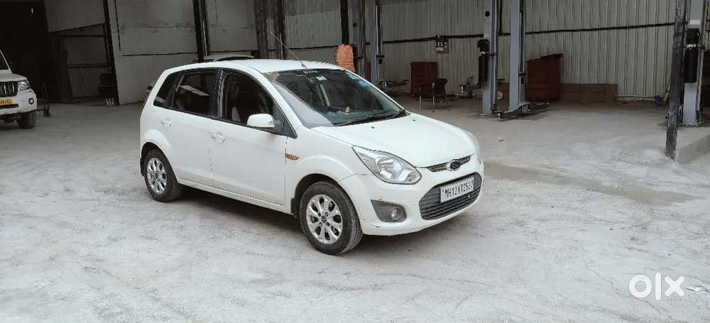 Ford Figo Petrol Manual 72000 Km 2014