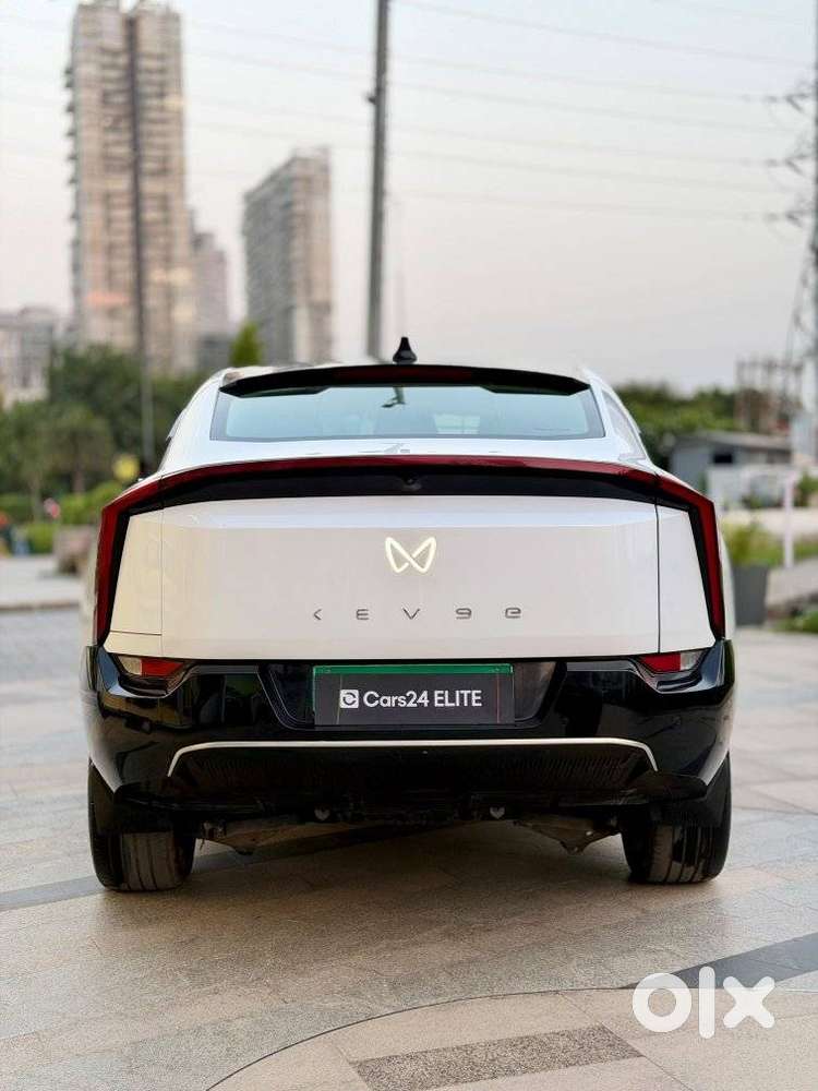 Mahindra Xev 9e Pack Three (top Model), 2025, Electric