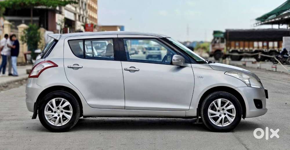 Maruti Suzuki Swift Zxi, 2012, Petrol