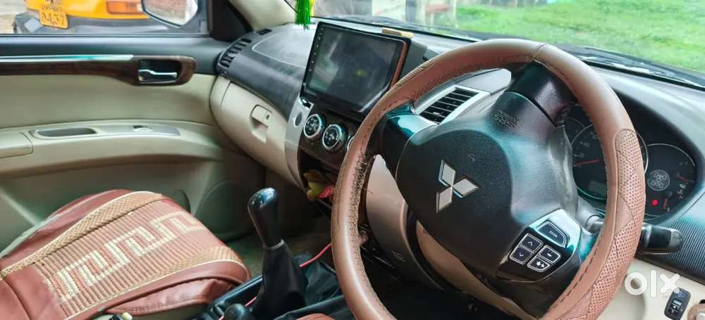 2015 Mitsubishi Pajero Sport 4 Wheels Driving