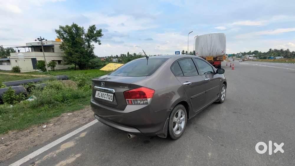 Honda City 2011-2013 V At Exclusive, 2011, Petrol