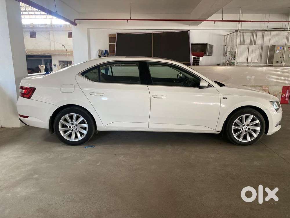 Skoda Superb 2017 Diesel Well Maintained