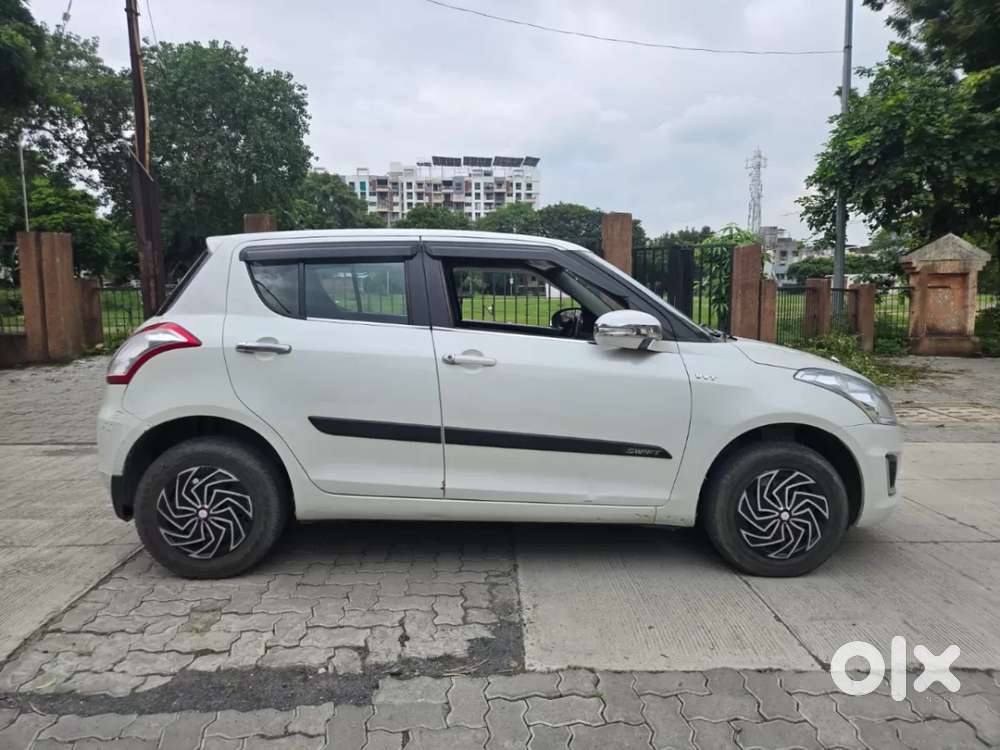 Maruti Suzuki Swift Vxi, 2017, Petrol