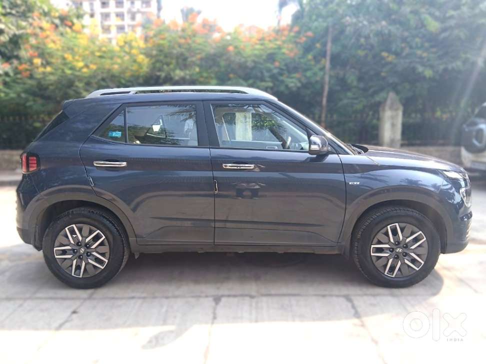 Hyundai Venue 1.0 S (o) Turbo Dct, 2024, Petrol