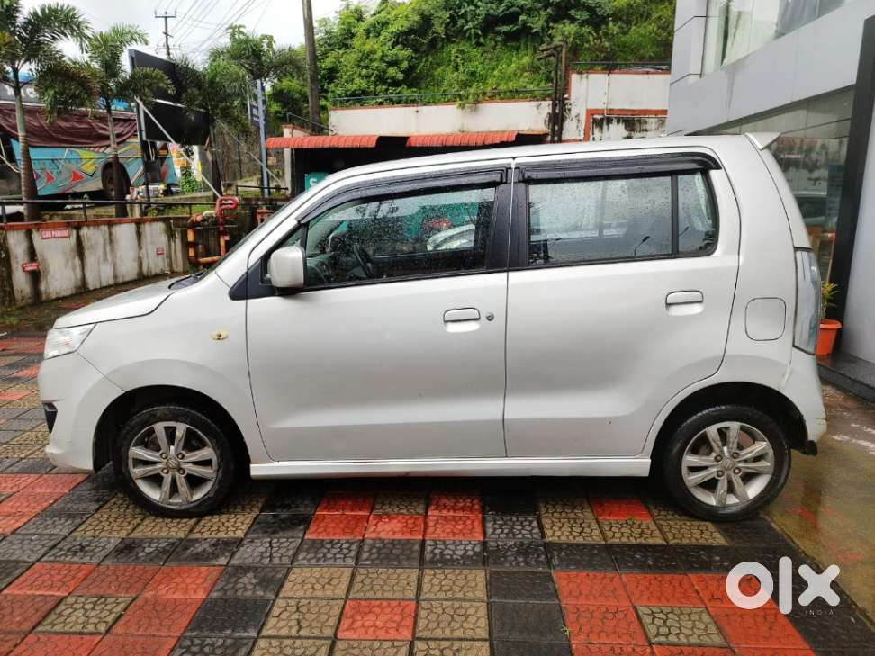 Maruti Suzuki Wagon R Stingray Vxi, 2015, Petrol