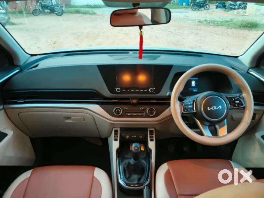 Kia Carens 1.4 Prestige 7 Str, 2023, Petrol