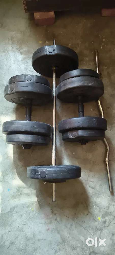 Gym dumbbell set..