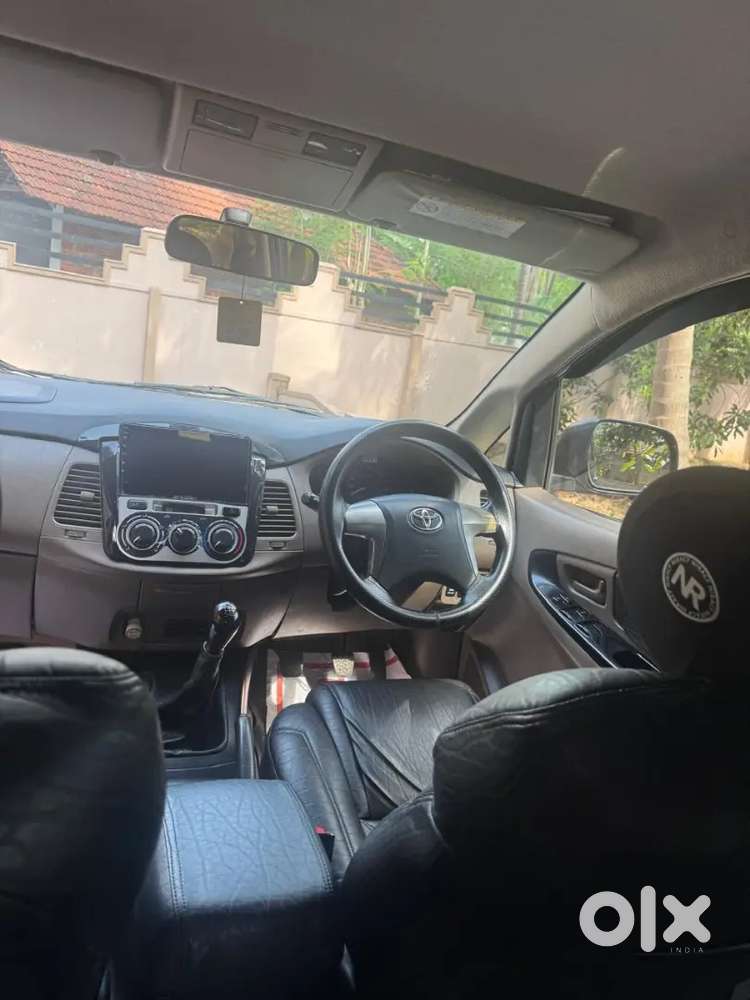 Toyota Innova 2.5 2015