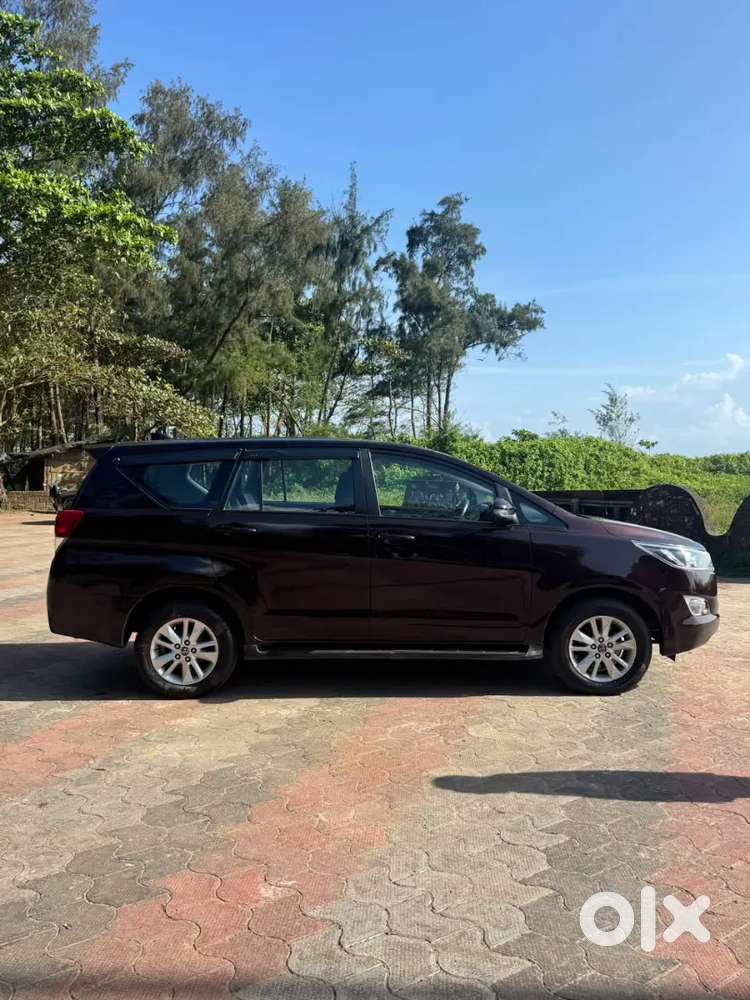 Toyota Innova Crysta 2020 Second
