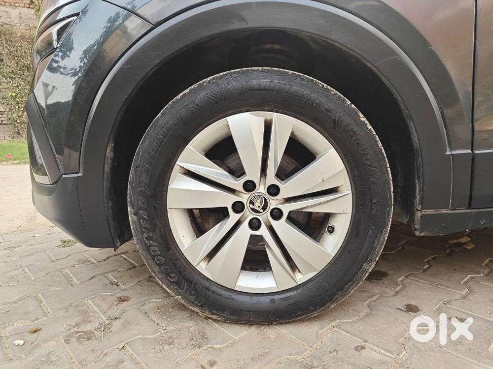 Skoda Kushaq 1.0 Tsi Ambition At, 2022, Petrol