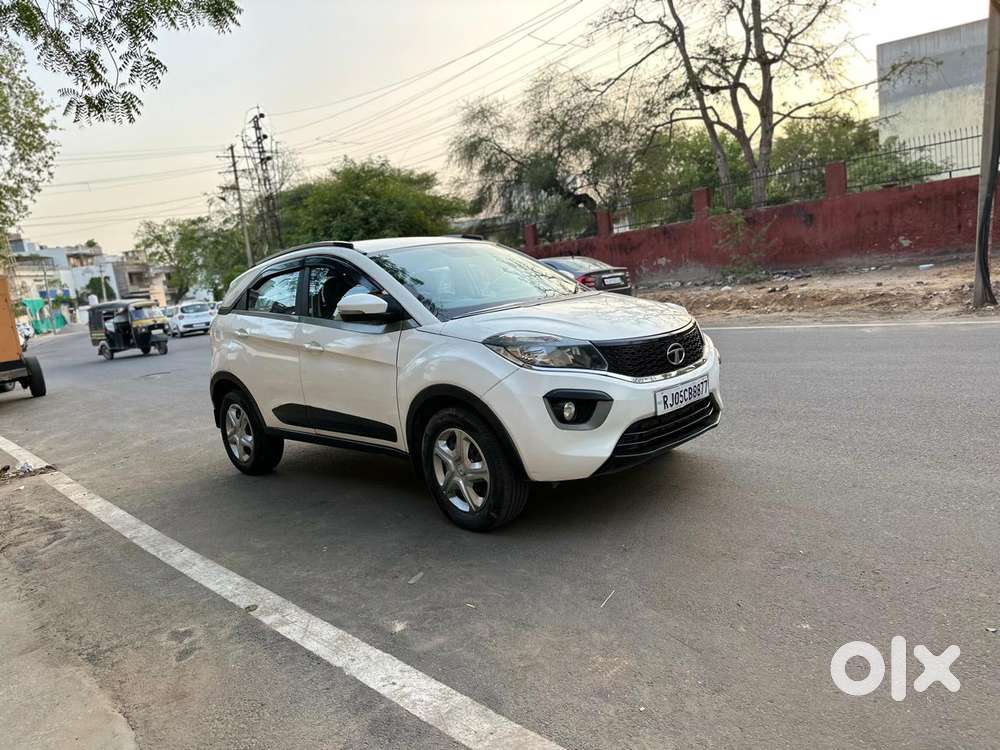 Tata Nexon 1.2 Revotron Xm (s), 2020, Diesel