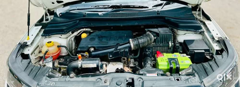 Mahindra Xuv300 1.2 W6 Amt Petrol, 2022, Petrol