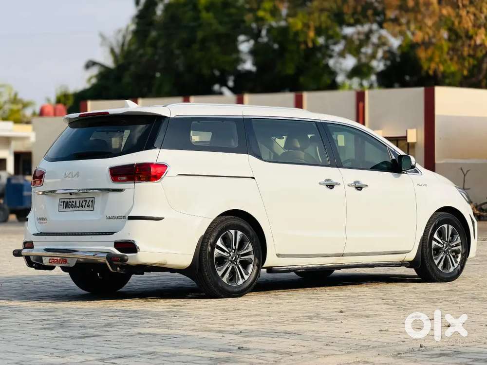 Kia Carnival Limousine 2022 Diesel Just 32000 Km Driven