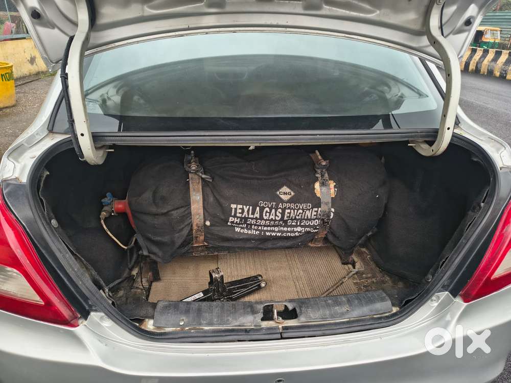 Maruti Suzuki Swift Dzire 1.2 Vxi Bsiv, 2017, Cng & Hybrids