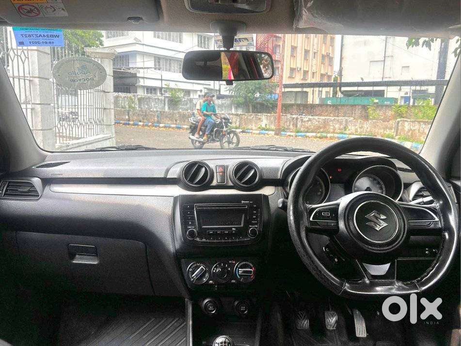 Maruti Suzuki Swift 1.2 Vxi (o), 2021, Petrol