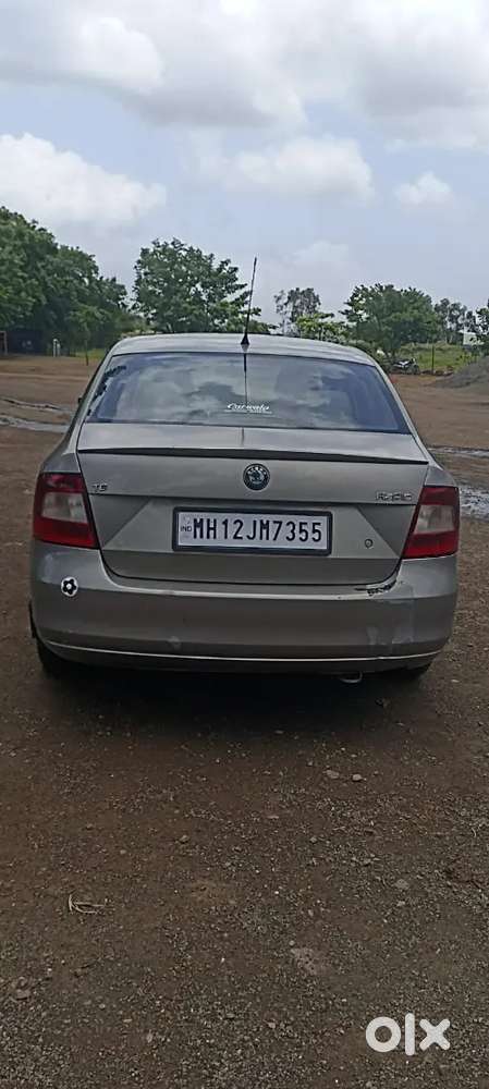 Skoda Rapid Tsi 2013 Diesel Well Maintained