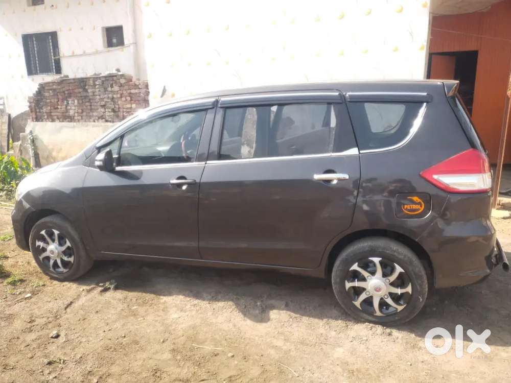 Maruti Suzuki Ertiga 2018 Cng & Hybrids 97000 Km Driven
