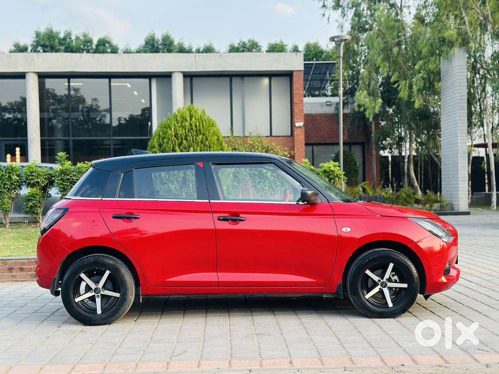 Maruti Suzuki Swift 1.2 Lxi (o), 2025, Petrol