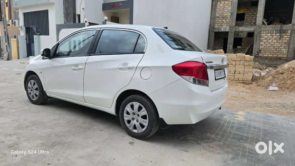 Honda Amaze 1.2 Petrol + Cng
