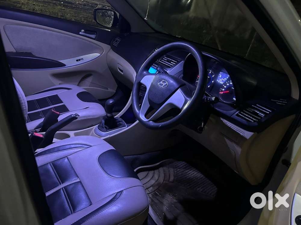 Hyundai Verna 2016
