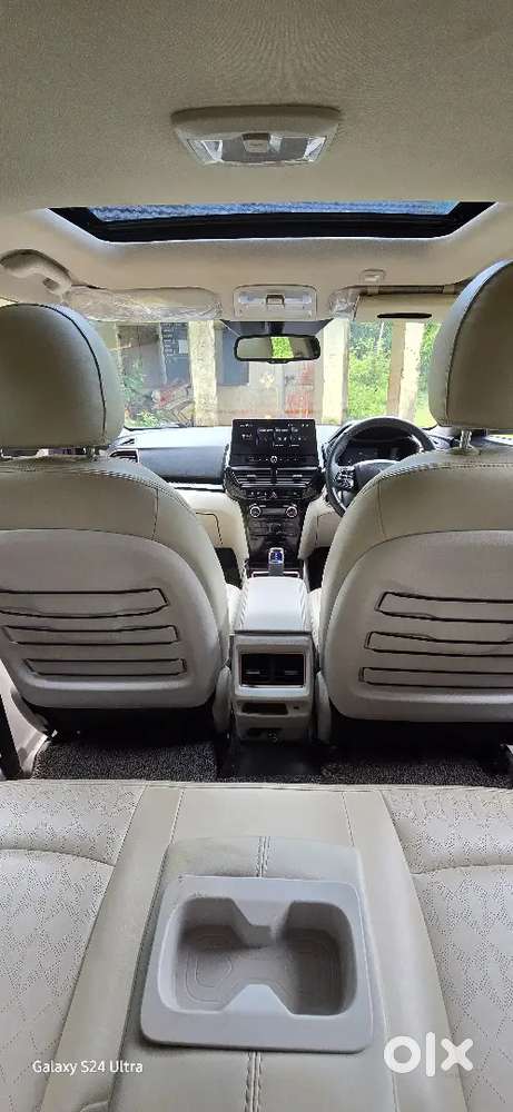 Mahindra Xuv400 2024 Electric Well Maintained