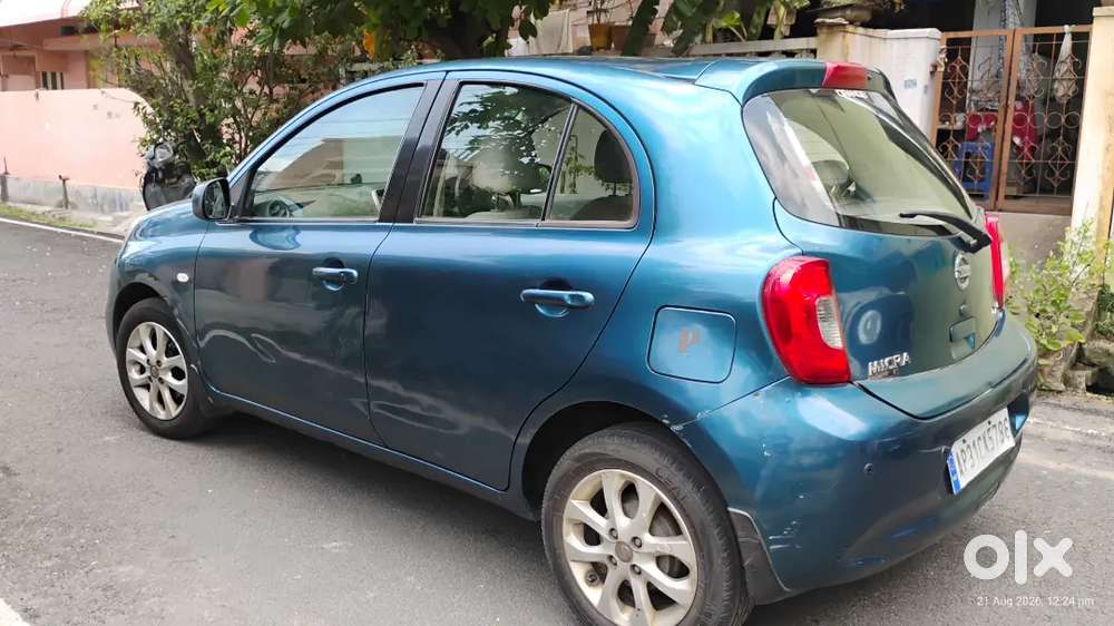 Nissan Micra Automatic 2013 Variant